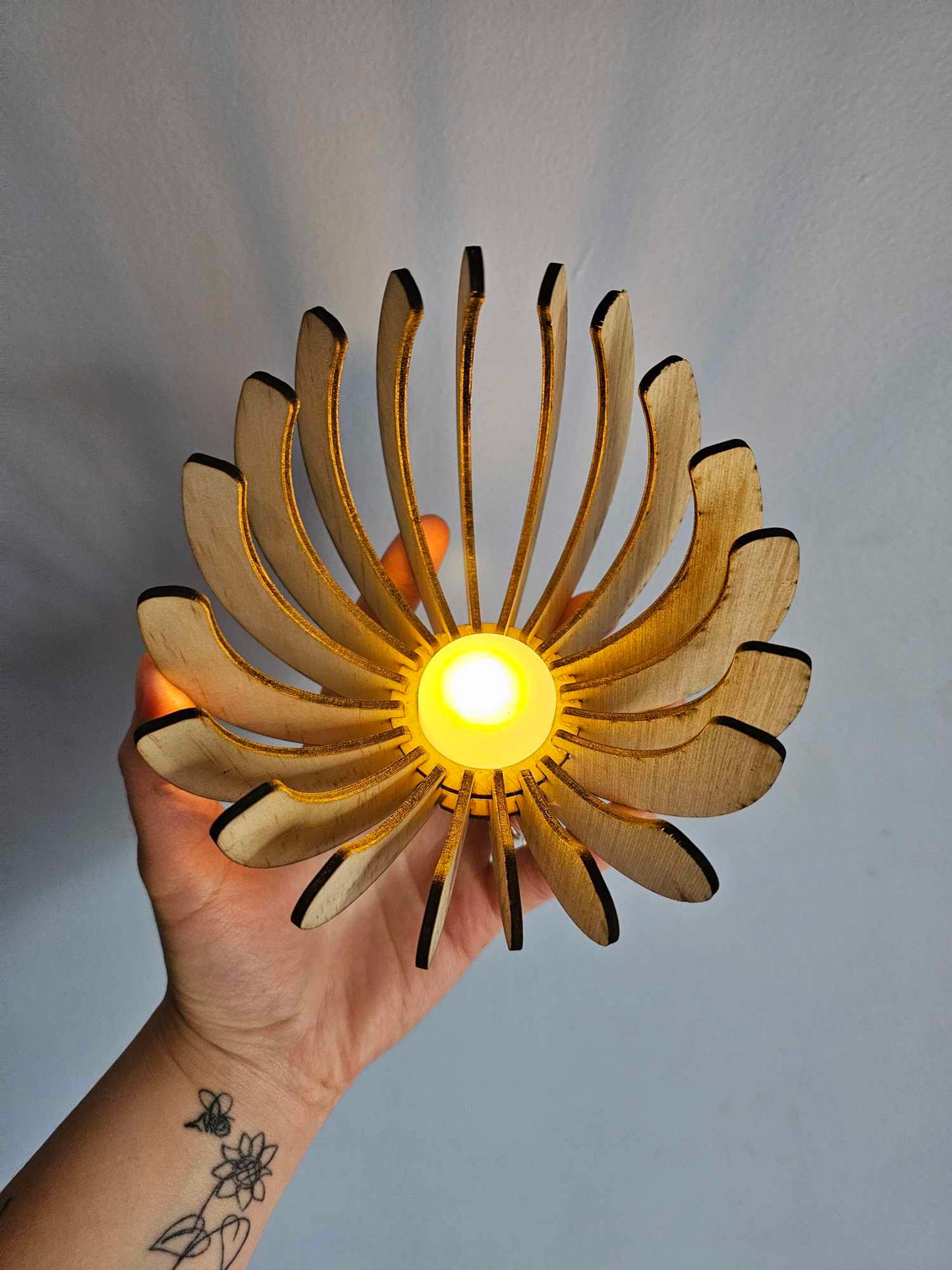 Tea Light Holder, Light Included
